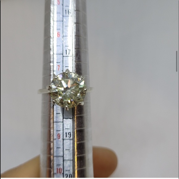 🎈SOLD🎈 7ct Moissanite SSEngagement Ring - Picture 5 of 13